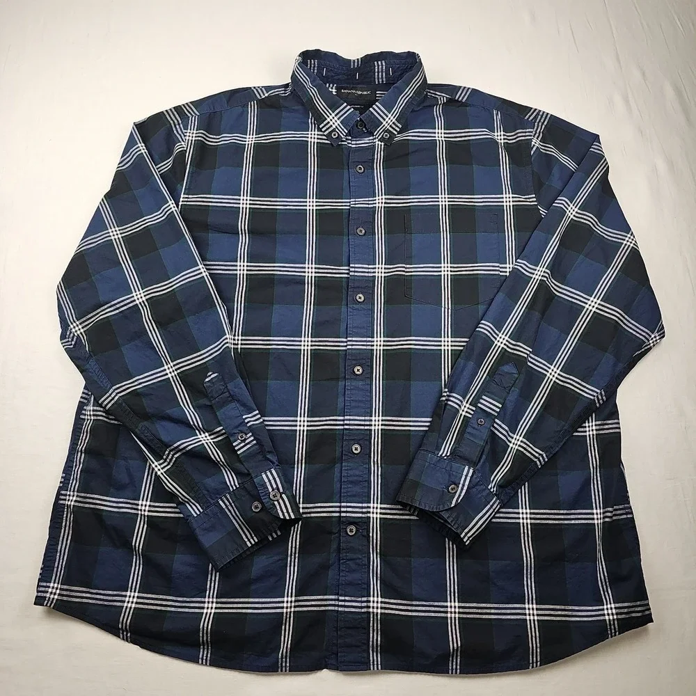 Banana Republic Men's XXL Untucked Fit Blue Plaid Long Sleeve Button Down Shirt